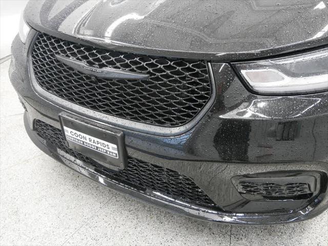new 2025 Chrysler Pacifica Hybrid car, priced at $58,614