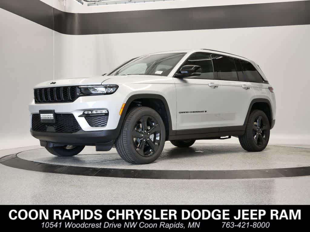 new 2025 Jeep Grand Cherokee car, priced at $46,210