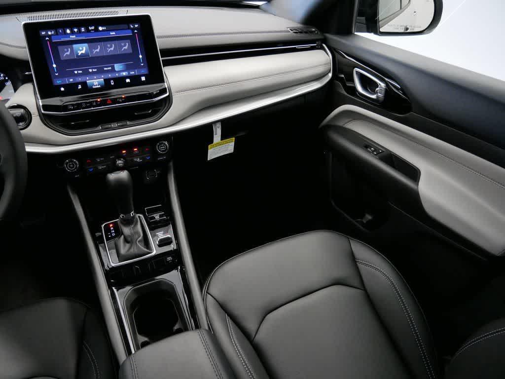 new 2025 Jeep Compass car, priced at $32,835
