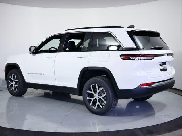 new 2025 Jeep Grand Cherokee car, priced at $46,114