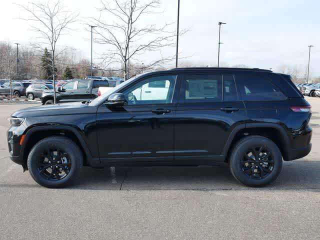 new 2025 Jeep Grand Cherokee car, priced at $44,131