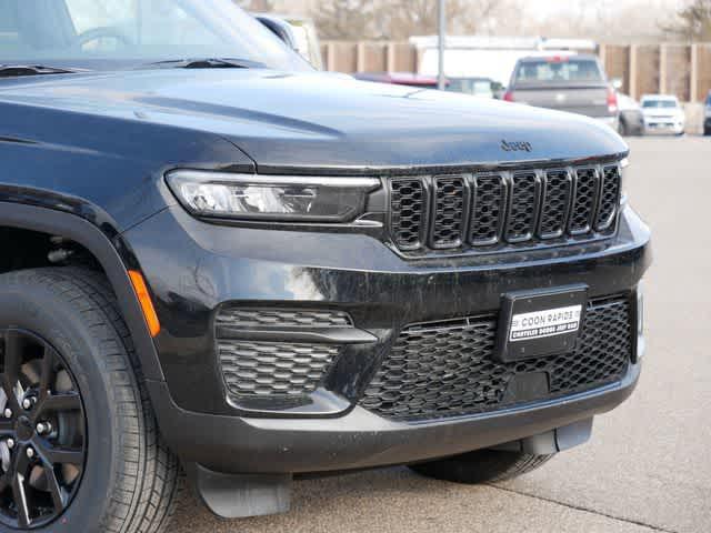 new 2025 Jeep Grand Cherokee car, priced at $44,131