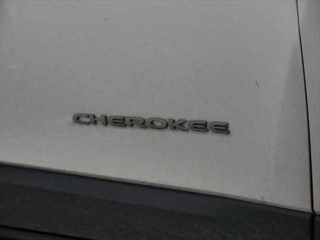 used 2015 Jeep Cherokee car, priced at $6,988