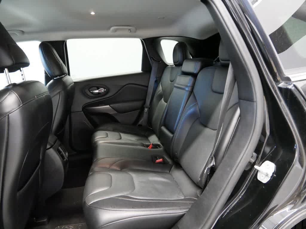 used 2019 Jeep Cherokee car, priced at $16,717