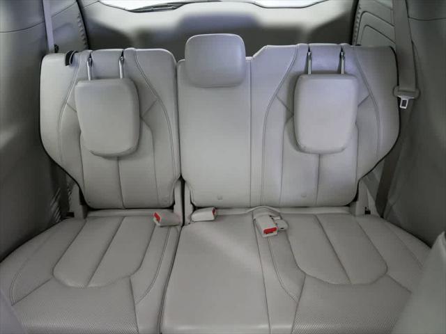 used 2018 Chrysler Pacifica Hybrid car, priced at $12,743