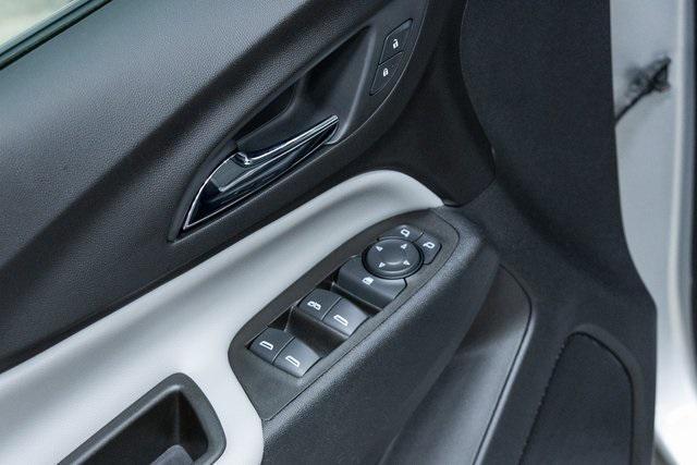 used 2021 Chevrolet Equinox car, priced at $17,990