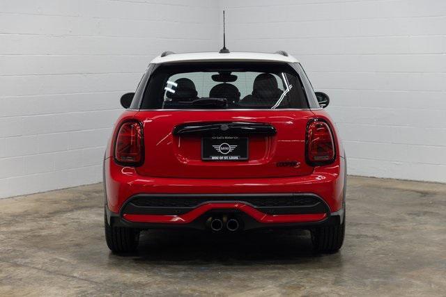 used 2024 MINI Hardtop car, priced at $32,000