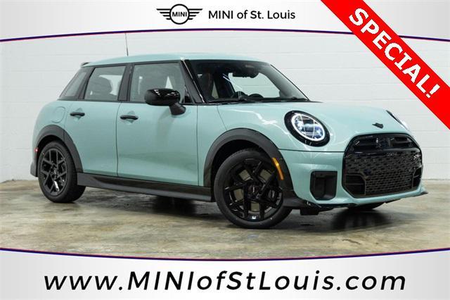 new 2025 MINI Hardtop car, priced at $40,580