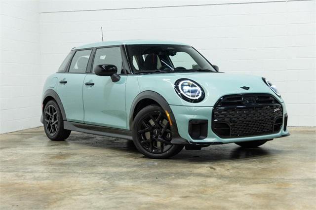 new 2025 MINI Hardtop car, priced at $40,580