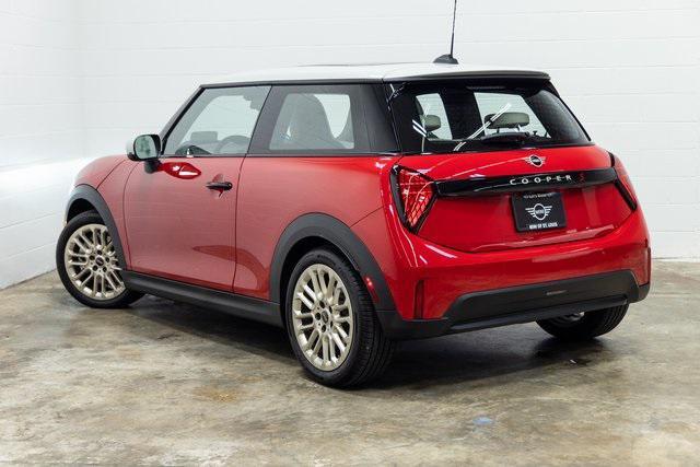 used 2025 MINI Hardtop car, priced at $32,680