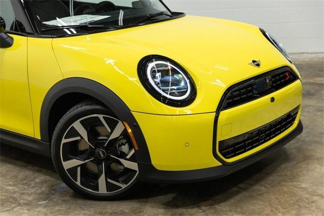 new 2025 MINI Hardtop car, priced at $37,545