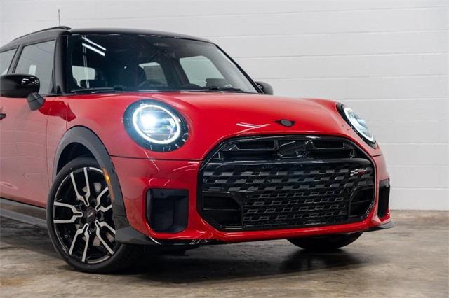 new 2025 MINI Hardtop car, priced at $41,030