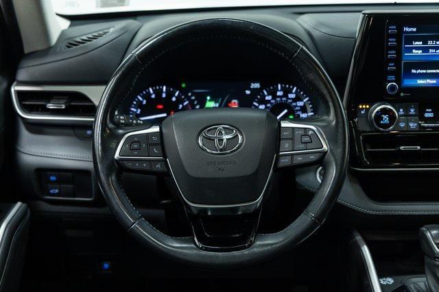 used 2021 Toyota Highlander car, priced at $31,890