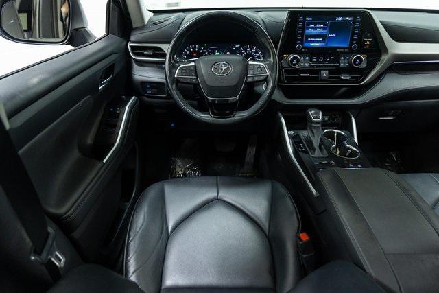 used 2021 Toyota Highlander car, priced at $31,890