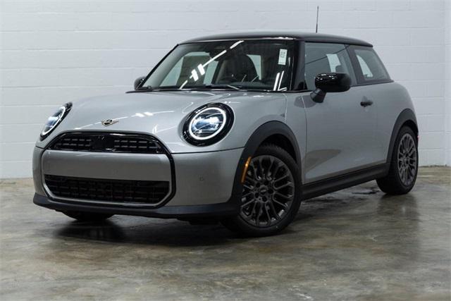 new 2025 MINI Hardtop car, priced at $32,430