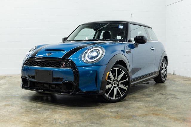 used 2023 MINI Hardtop car, priced at $27,714