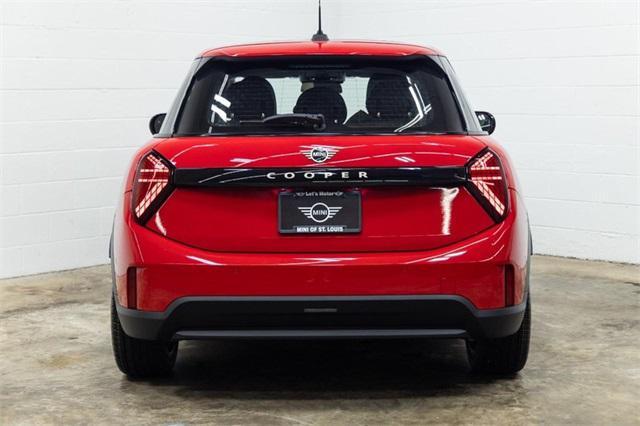 new 2025 MINI Hardtop car, priced at $35,525