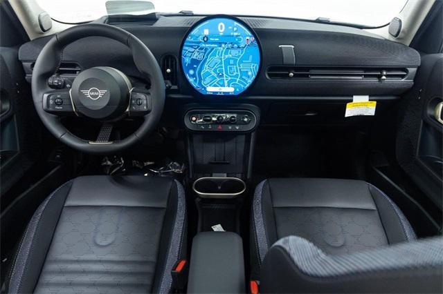 new 2025 MINI Hardtop car, priced at $35,525