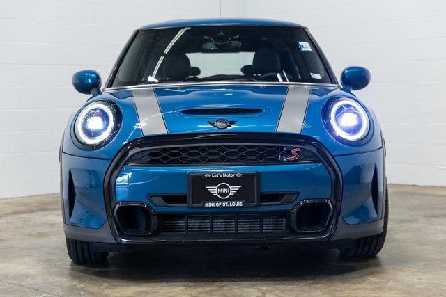 used 2022 MINI Hardtop car, priced at $24,250