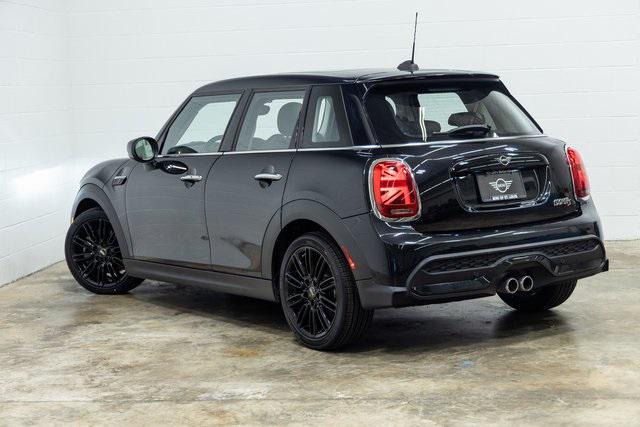used 2024 MINI Hardtop car, priced at $25,750