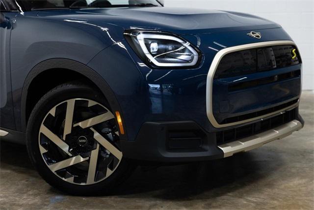 new 2025 MINI Countryman car, priced at $47,095