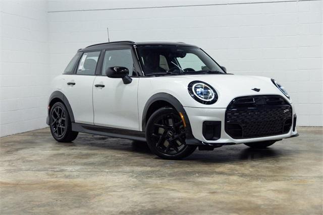 new 2025 MINI Hardtop car, priced at $41,260