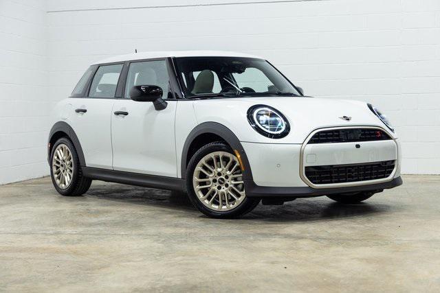 used 2025 MINI Hardtop car, priced at $33,970