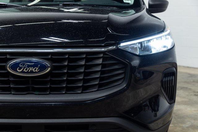 used 2024 Ford Escape car, priced at $20,700