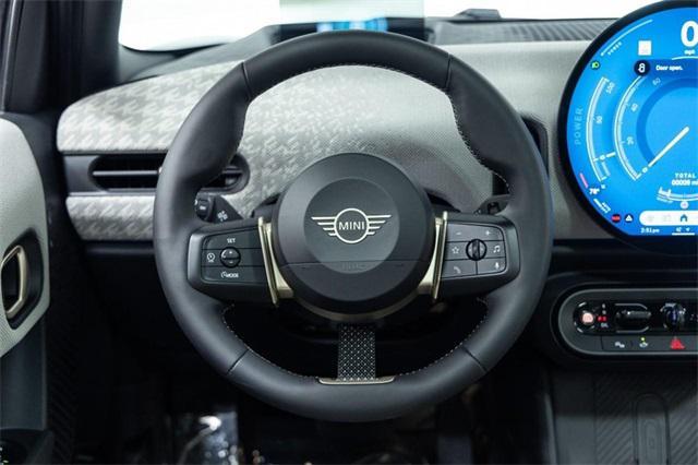 new 2025 MINI Hardtop car, priced at $37,235