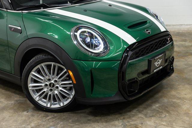 used 2022 MINI Hardtop car, priced at $27,000