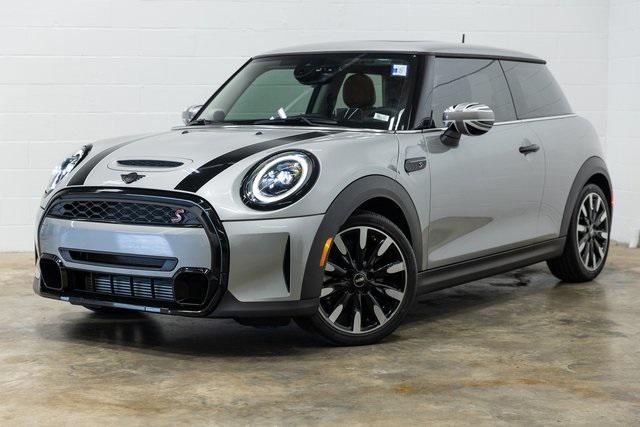 used 2024 MINI Hardtop car, priced at $33,499