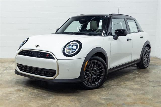 new 2025 MINI Hardtop car, priced at $37,025