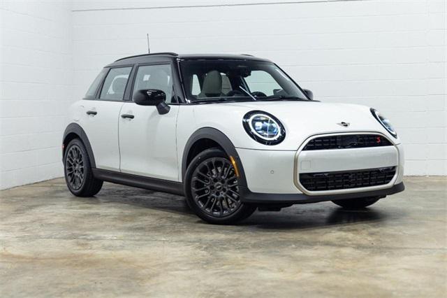 new 2025 MINI Hardtop car, priced at $37,025
