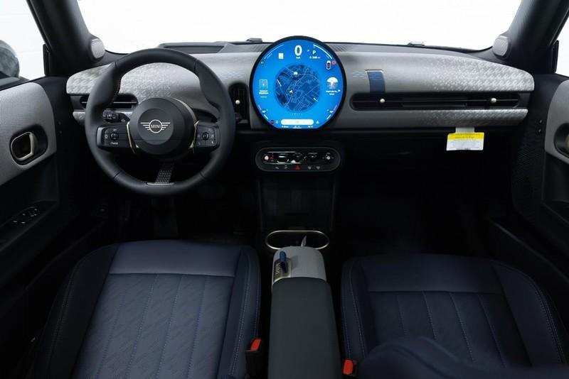 new 2025 MINI Hardtop car, priced at $35,595