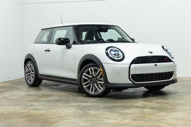 new 2025 MINI Hardtop car, priced at $37,685