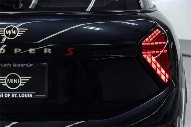 new 2026 MINI Hardtop car, priced at $40,940