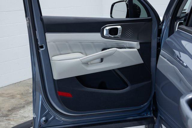 used 2023 Kia Sorento car, priced at $32,500