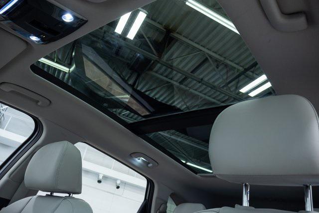 used 2023 Kia Sorento car, priced at $32,500