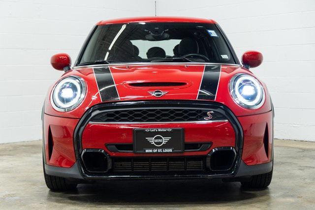 used 2022 MINI Hardtop car, priced at $25,000