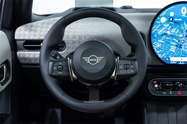 new 2025 MINI Hardtop car, priced at $35,160