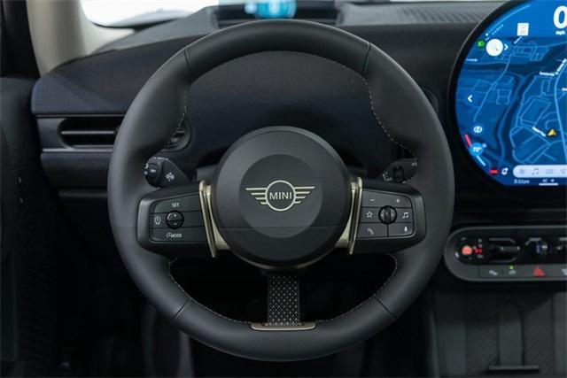 used 2025 MINI Hardtop car, priced at $29,670