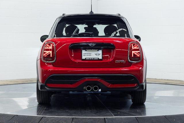 used 2023 MINI Hardtop car, priced at $26,500