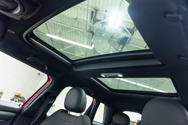 used 2023 MINI Hardtop car, priced at $26,500