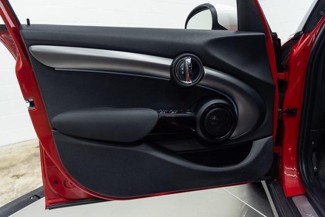 used 2023 MINI Hardtop car, priced at $26,500