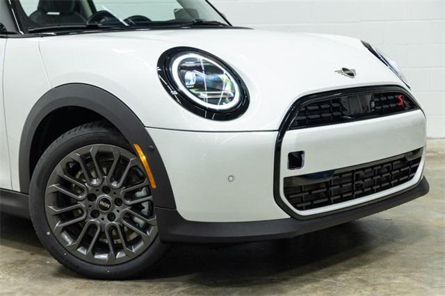 new 2025 MINI Hardtop car, priced at $35,680