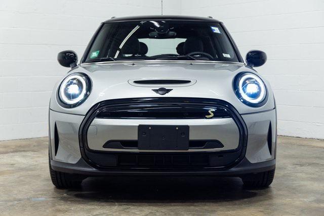 used 2024 MINI SE Hardtop car, priced at $25,890