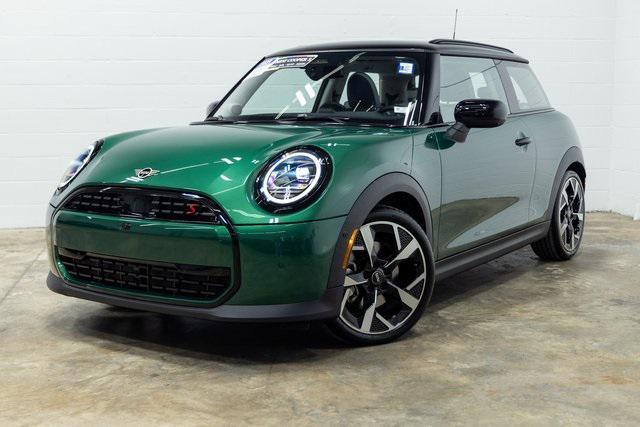 used 2025 MINI Hardtop car, priced at $33,545