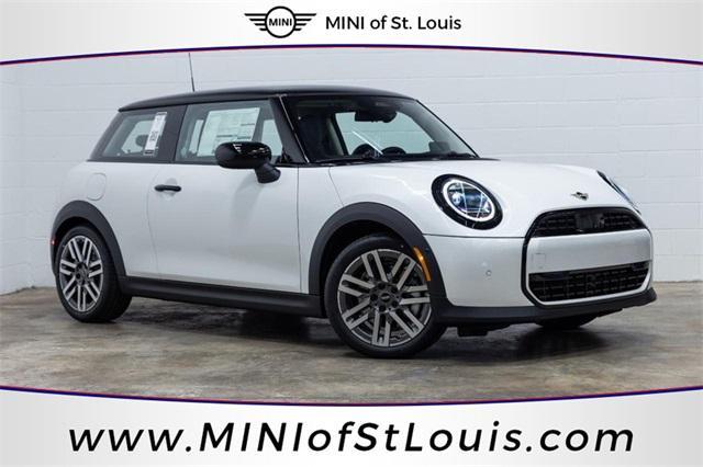 new 2025 MINI Hardtop car, priced at $32,325