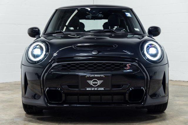 used 2024 MINI Hardtop car, priced at $29,000