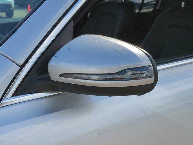 used 2020 Mercedes-Benz GLB 250 car, priced at $20,978